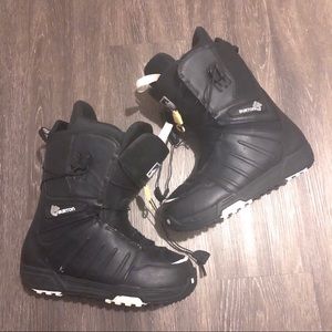 Burton | 10 men | ski snowboard boots | black moto